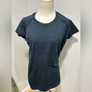 Lululemon midnight blue tee, size 12